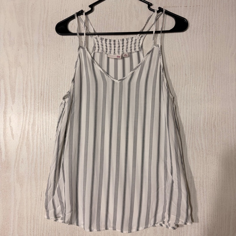 SO Striped Cami Tank Top Womens Medium White Grey Smocked Rayon Boho